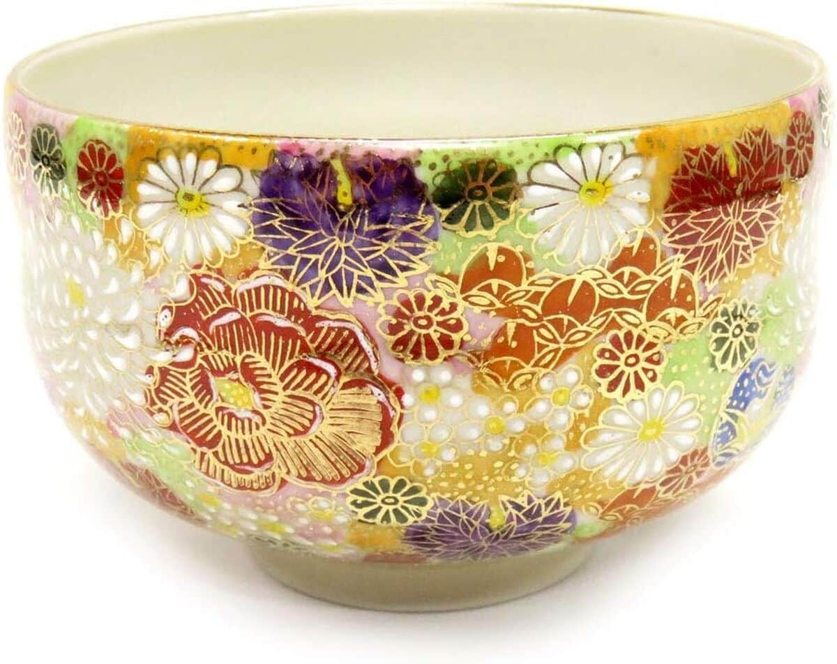 Avis sur le bol à matcha japonais Kutani Yaki - Fleur dorée