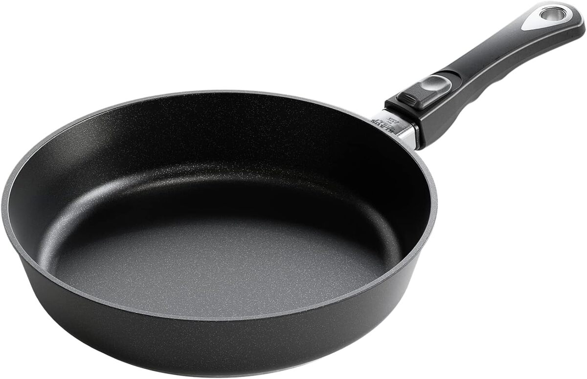 Test de la poêle AMT Gastroguss Klaus grill spéciale 28 cm