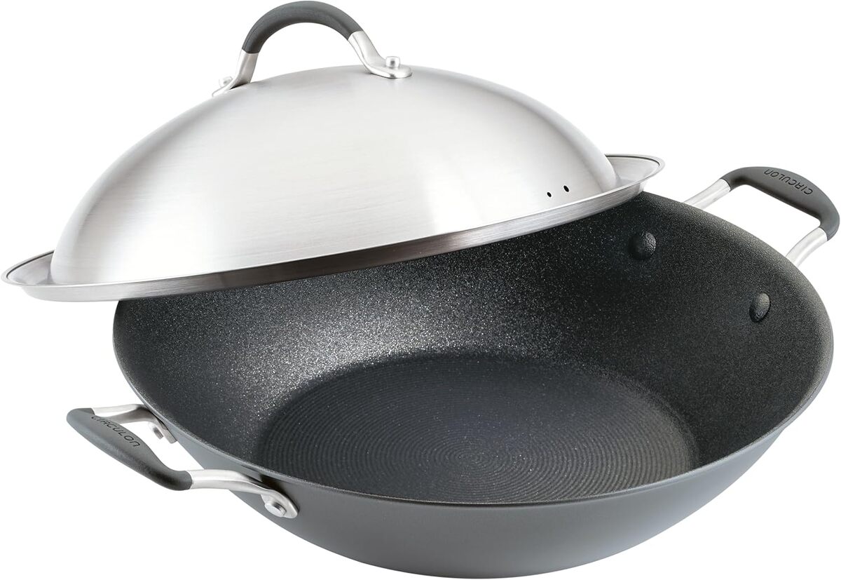 Test du wok Circulon Scratch Defense : anti-adhésif et compatible induction