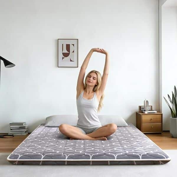 Découvrez notre test du matelas futon japonais avec ses 9 couches de 6e génération, offrant un confort haute densité exceptionnel pour une nuit de sommeil réparatrice.