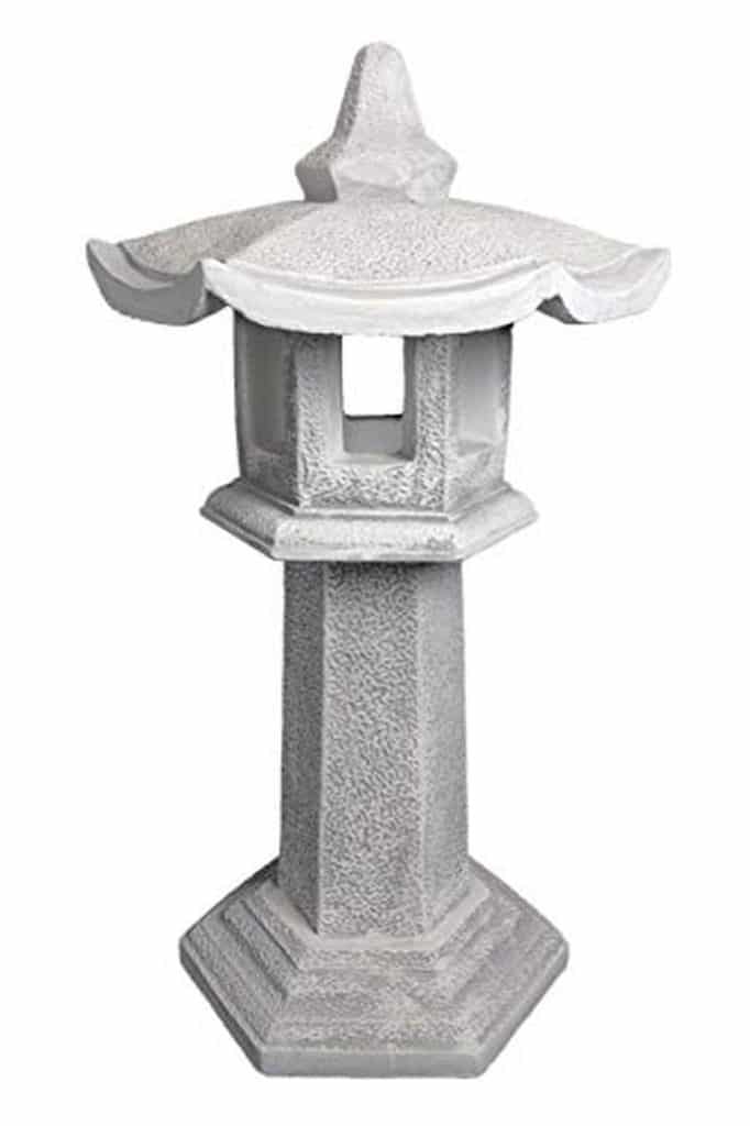 Avis sur la lanterne japonaise kakudai en pierre