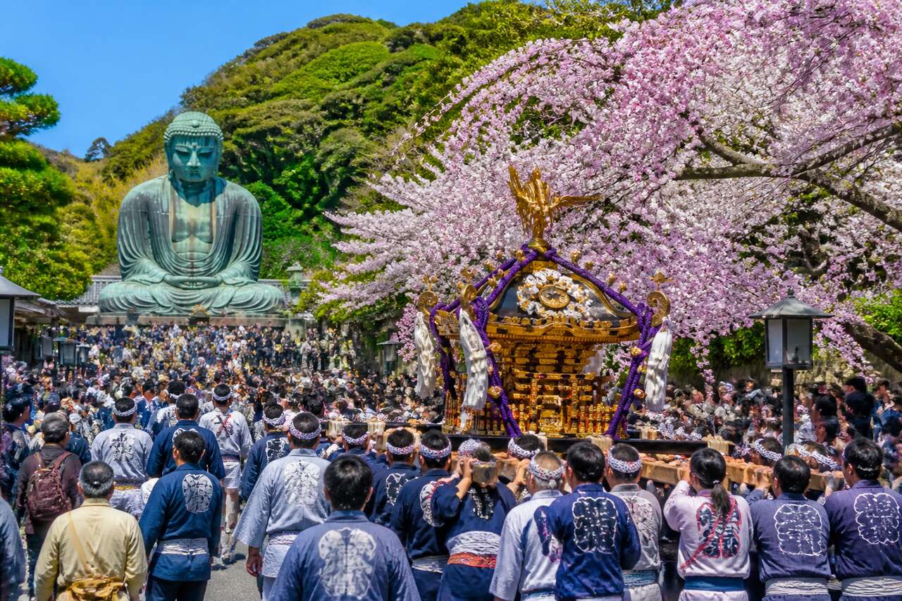 Festival traditionnel de printemps à Kamakura