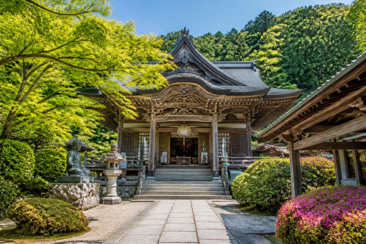 Raizan Sennyoji Daihioin : le temple sacré de Fukuoka