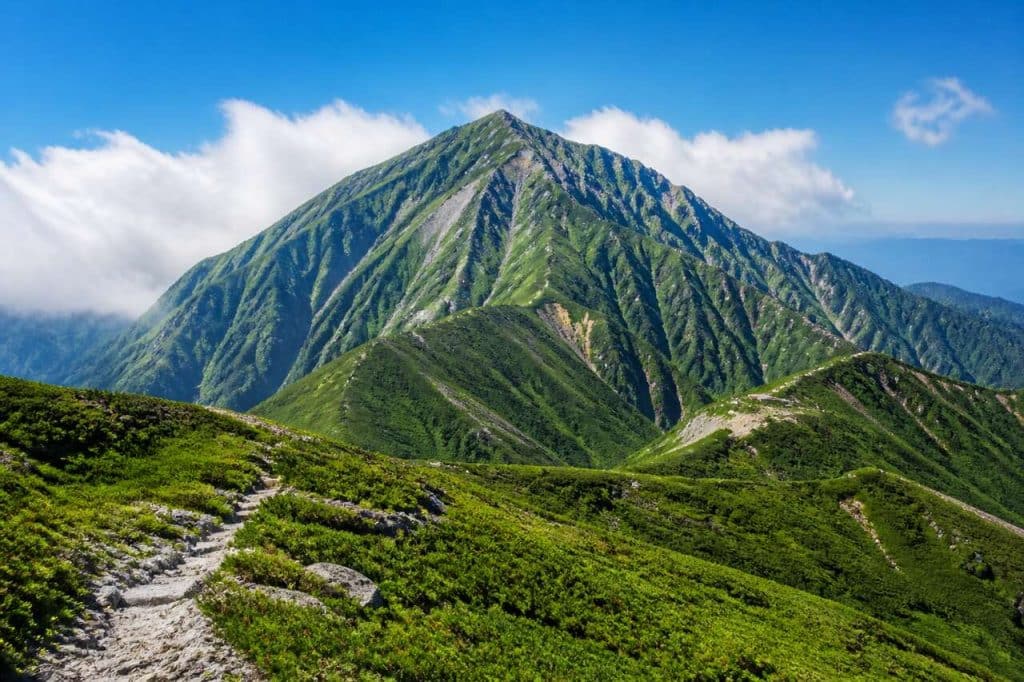 Parc quasi national du mont Tsurugi : guide de visite et randonnée