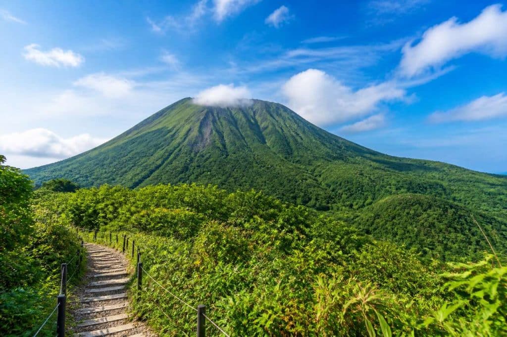 Mont Sanbe : randonnée incontournable dans les montagnes de Shimane