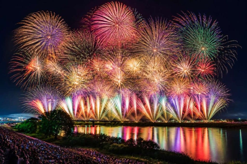 Hanabi d'Omagari à Daisen : le grand festival de feux d'artifice au Japon, près de Morioka