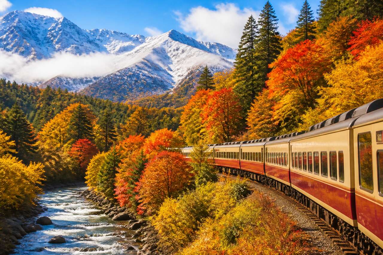 Train d'automne à Daisetsuzan : traversée des paysages de Hokkaido