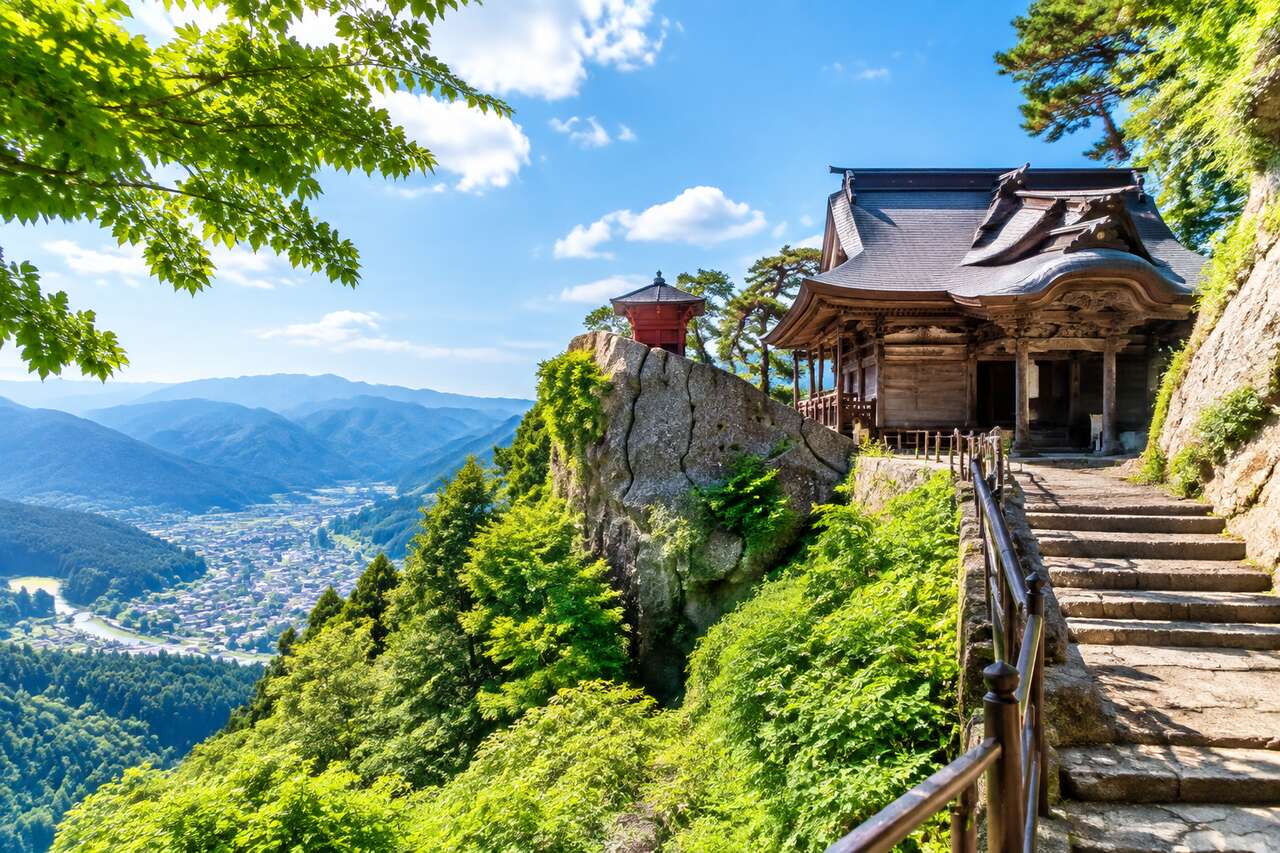 Yamadera : le temple sacré perché dans la montagne à Sendai